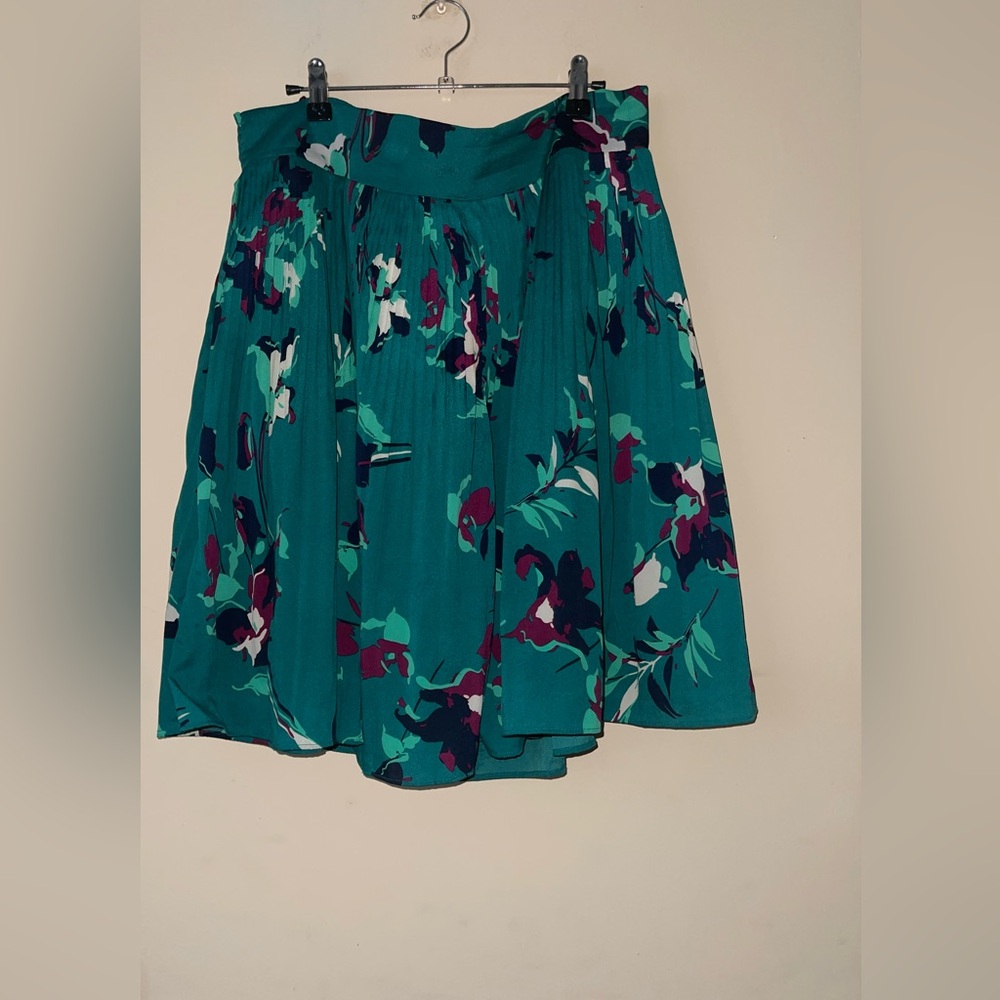 Merona pleated floral print skirt